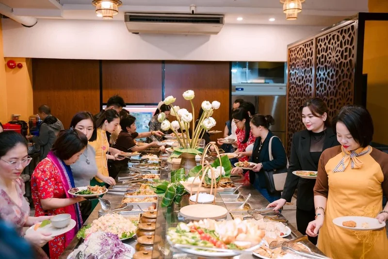 Nhà Hàng Buffet Chay Tịnh Thực Quán