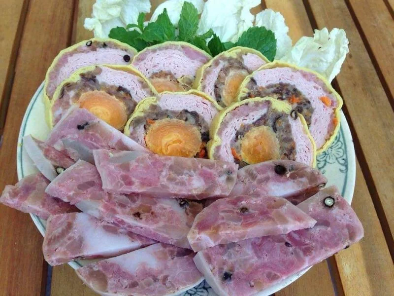 Chả hoa Năm Thụy