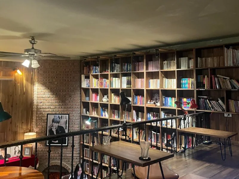 Tranquil Books & Coffee Nguyễn Quang Bích