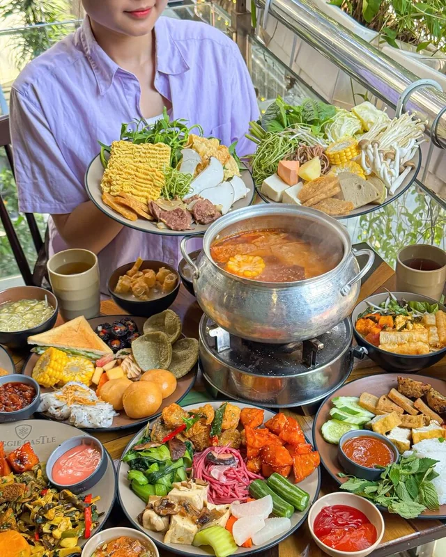 Veggie Castle - Vegan Buffet Chay