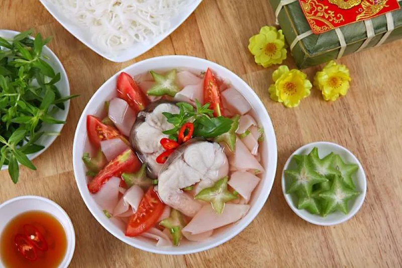 Cá lăng nấu canh chua