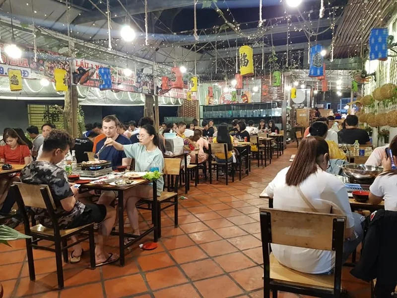 Xóm nướng Quê Nhà