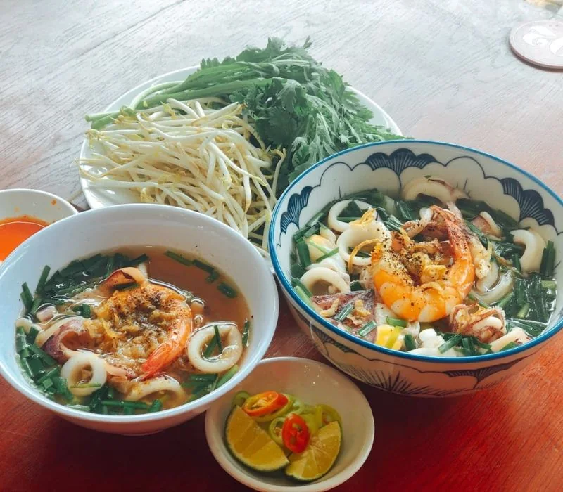 Hủ tiếu mực