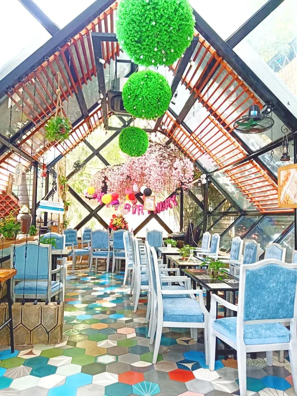 La Vie En Rose Coffee & Spa